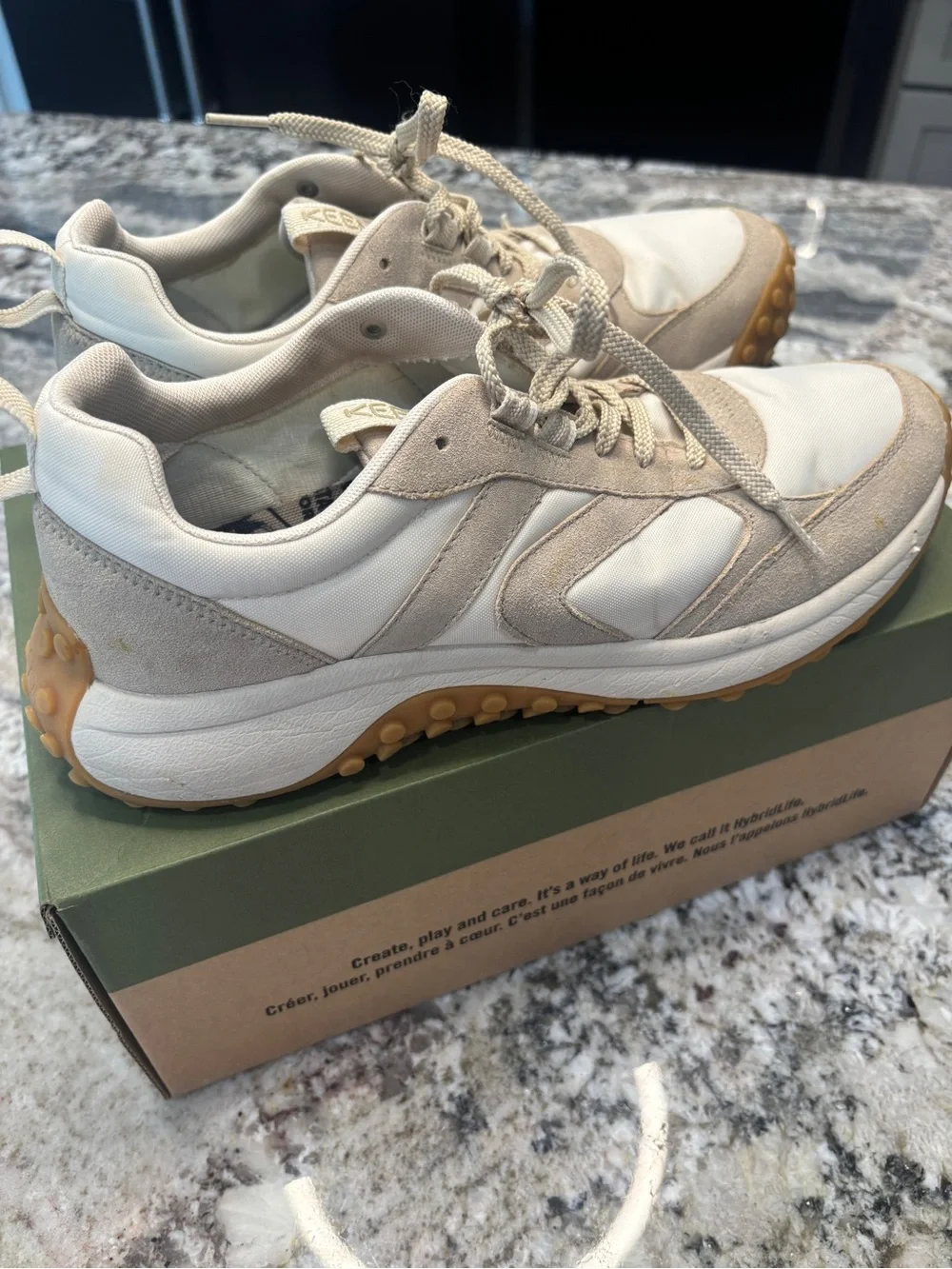 Keen Men's Athletic Sneakers size 11 safari/birch